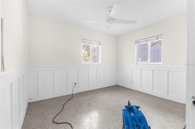 empty room with ceiling fan