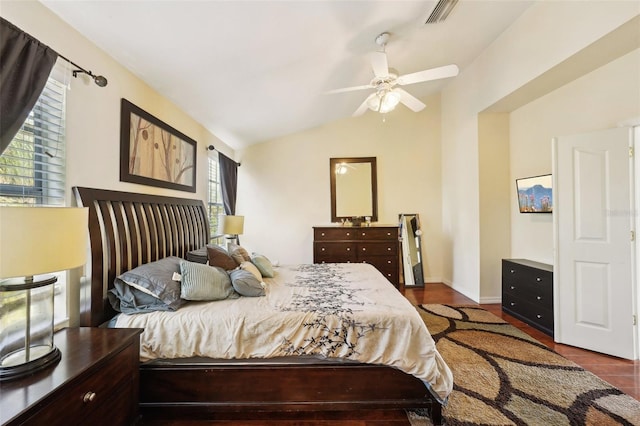 bedroom with ceiling fan and vaulted ceiling