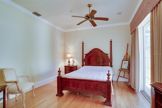 bedroom with crown molding, ceiling fan, and light hardwood / wood-style flooring