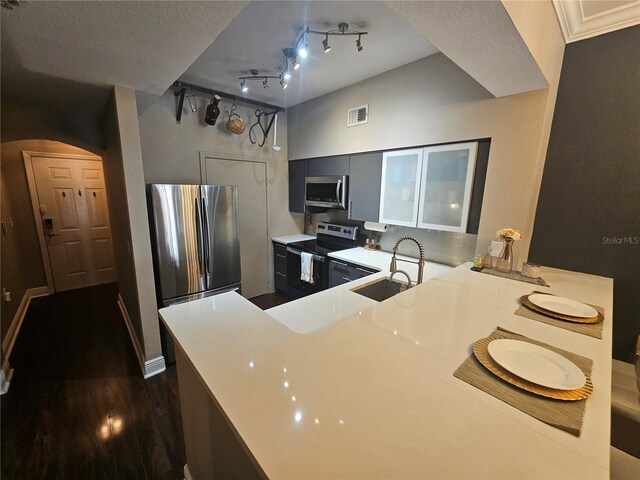 100 4th Ave S Unit 205, Saint Petersburg, FL 33701 - photo 4