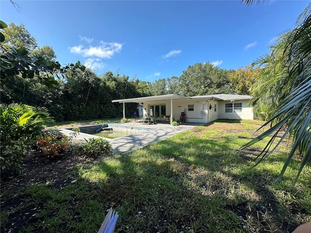 Listing photo 3 for 131 Laredo Way NE, Saint Petersburg FL 33704