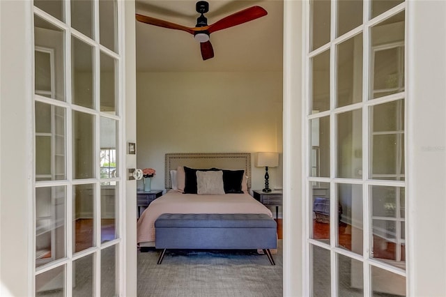 bedroom with carpet flooring and ceiling fan