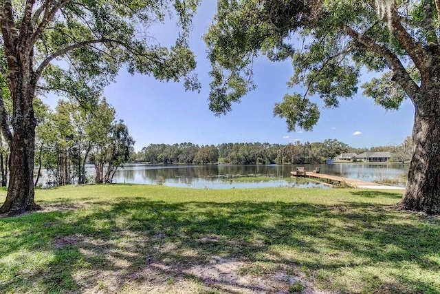 view of yard with a water view