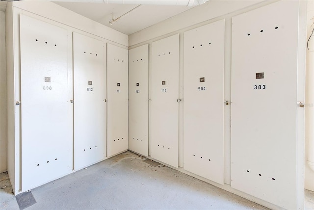 220 Belleview Blvd Unit 802, Belleair, FL 33756 - hallway featuring concrete flooring