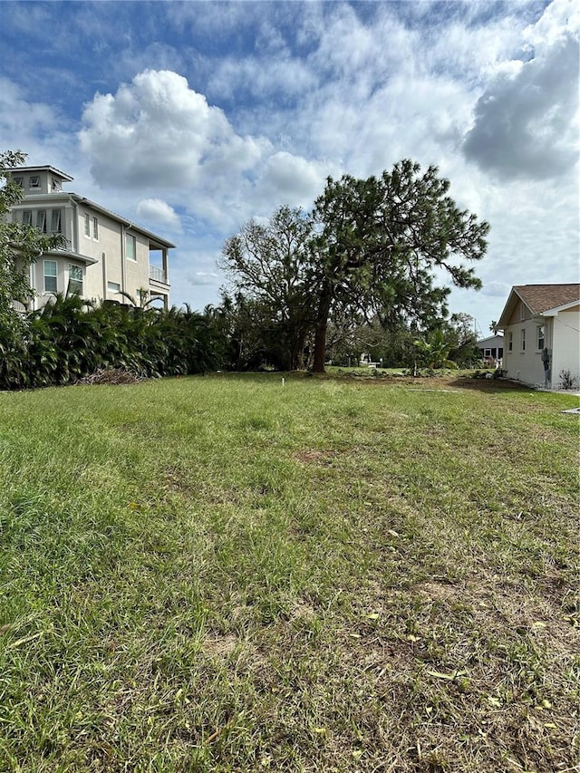 Listing photo 3 for 3509 W Shell Point Rd, Ruskin FL 33570