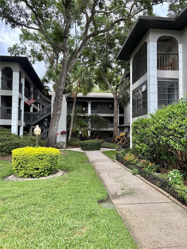 3399 Mermoor Dr Unit 207, Palm Harbor, FL 34685 - photo 1