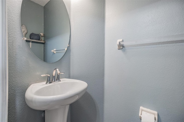 bathroom with sink