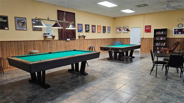 4338 Tahitian Gardens Cir Unit C, Holiday, FL 34691 - playroom featuring billiards, wainscoting, wooden walls, and a drop ceiling