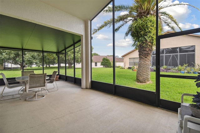 view of sunroom / solarium