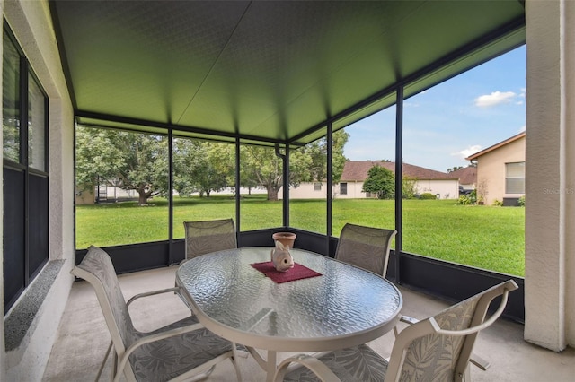 view of sunroom / solarium