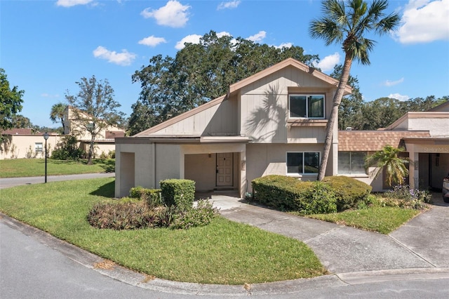 view of front of property with a front lawn