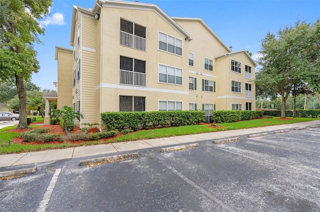 18593 Bridle Club Dr, Tampa, FL 33647 - photo 2