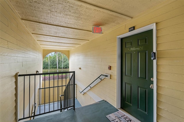 18593 Bridle Club Dr, Tampa, FL 33647 - photo 4