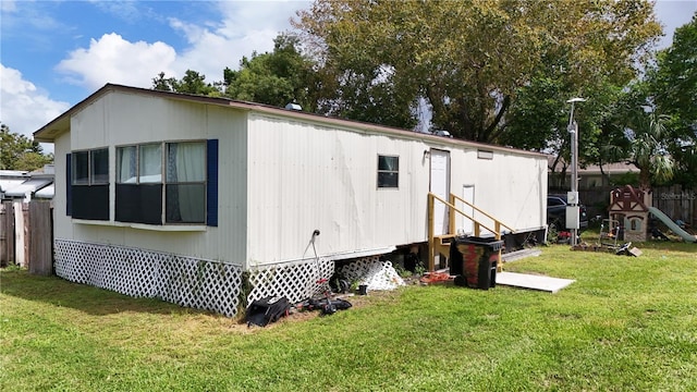 exterior space featuring a lawn