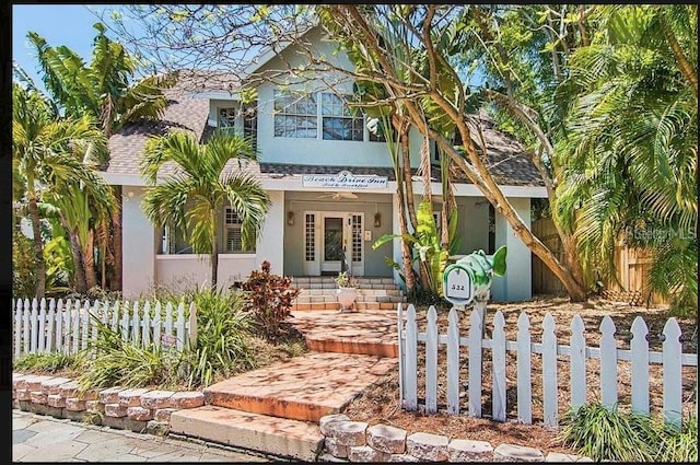 532 Beach Dr NE, Saint Petersburg, FL 33701 - photo 1