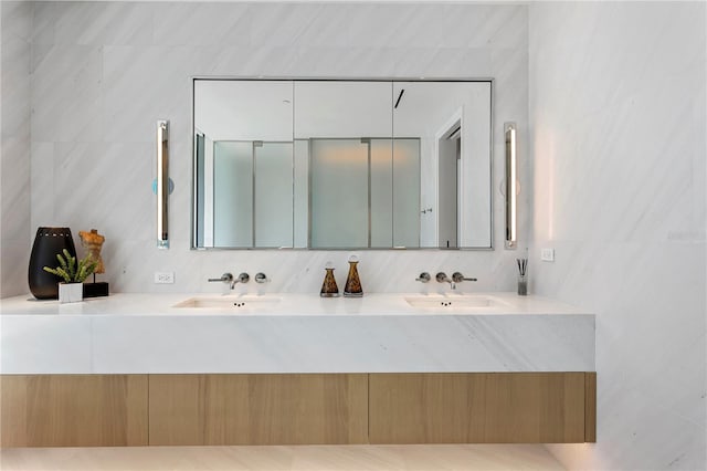1000 Water St Unit 1402, Tampa, FL 33602 - bathroom with double vanity