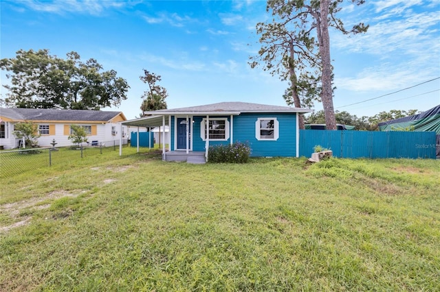 view of front of house featuring a front yard