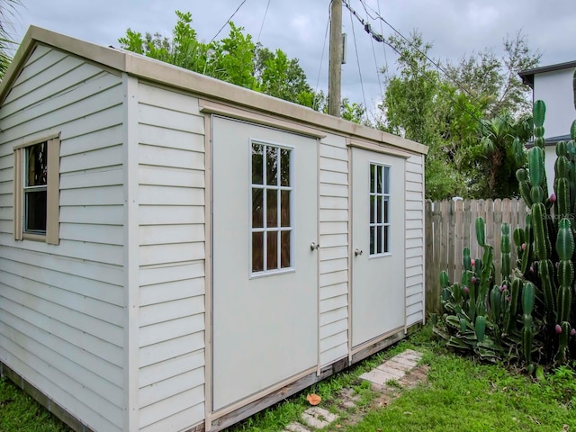 view of outbuilding