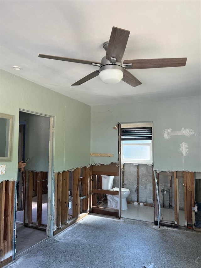 spare room featuring ceiling fan