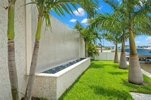 view of yard featuring a water view