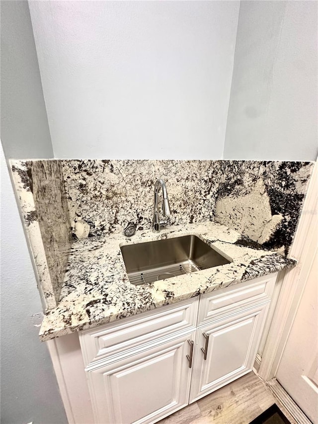 10411 Riverburn Dr, Tampa, FL 33647 - detailed view of a sink and wood finished floors