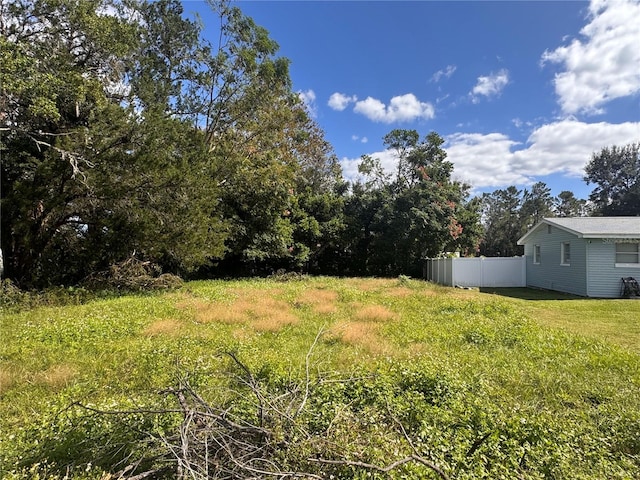 Listing photo 2 for 26408 Rolling Acres Dr, Brooksville FL 34602