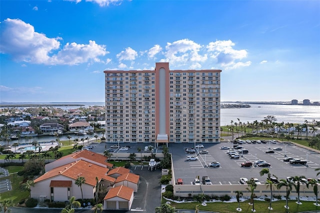 bird's eye view with a water view