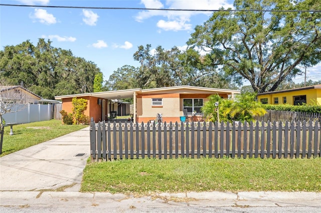 view of front of house featuring a carport