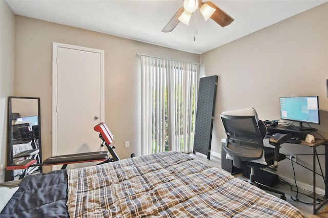 bedroom with ceiling fan