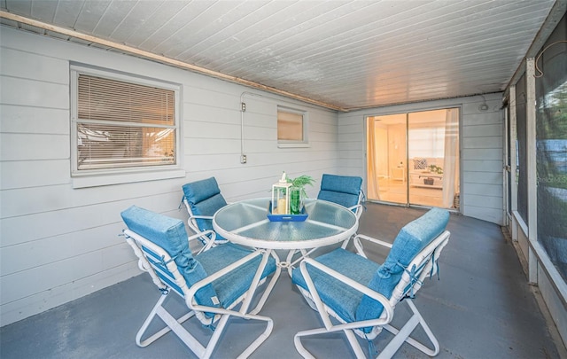 view of sunroom / solarium