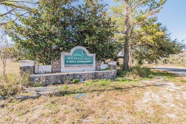 view of community / neighborhood sign