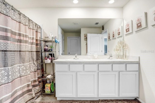 bathroom with vanity