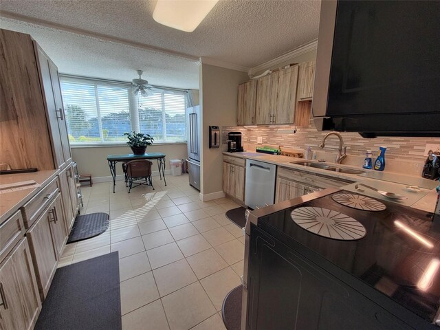 4895 Bay St NE Unit 215, Saint Petersburg, FL 33703 - photo 7
