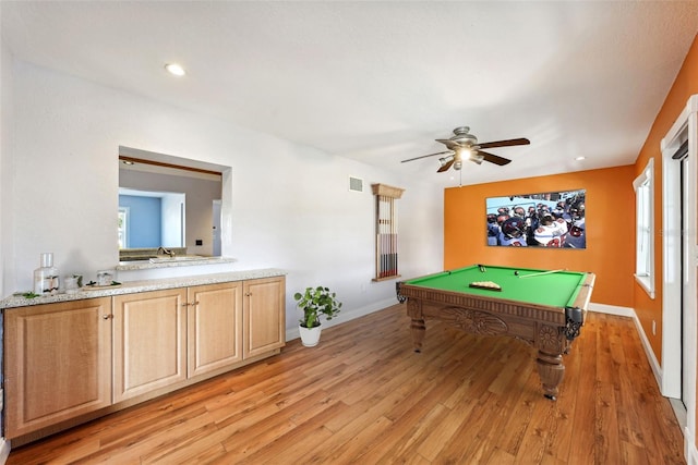 rec room featuring ceiling fan, light hardwood / wood-style flooring, sink, and billiards