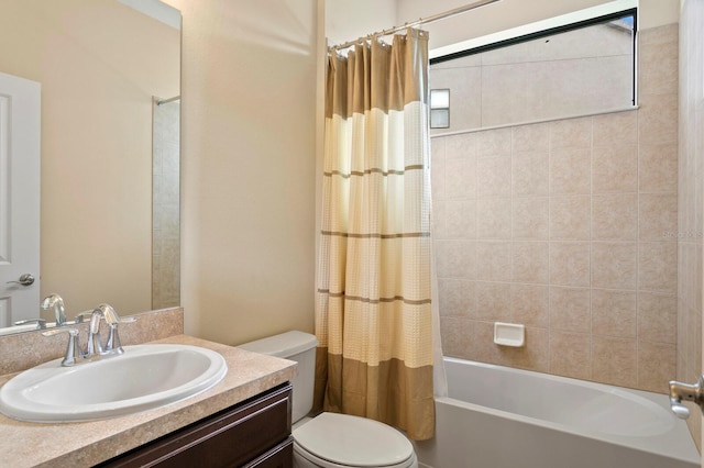 3320 Majestic View Dr, Lutz, FL 33558 - bathroom with toilet, vanity, and shower / bath combination with curtain