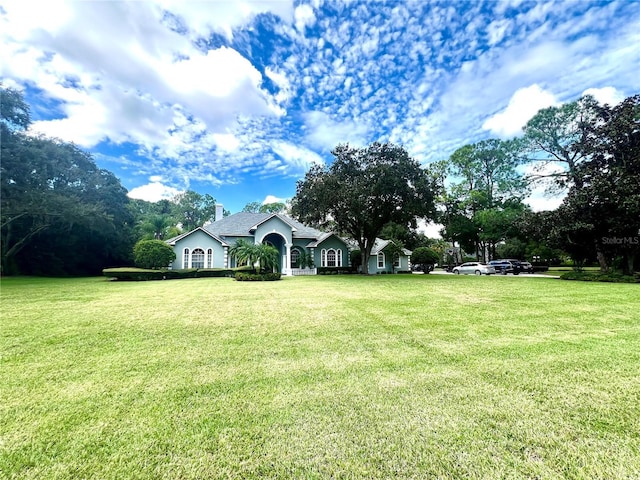 view of front of house with a front yard