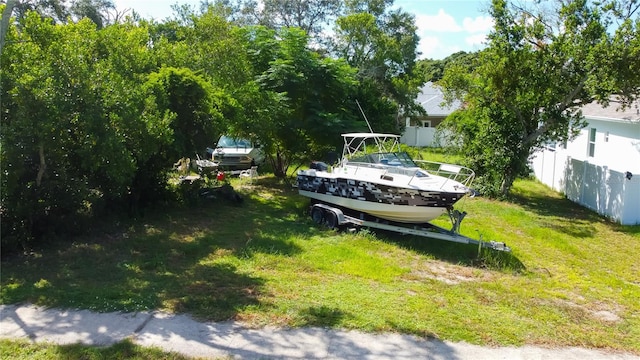 Listing photo 2 for 1308 E Lemon St, Tarpon Springs FL 34689