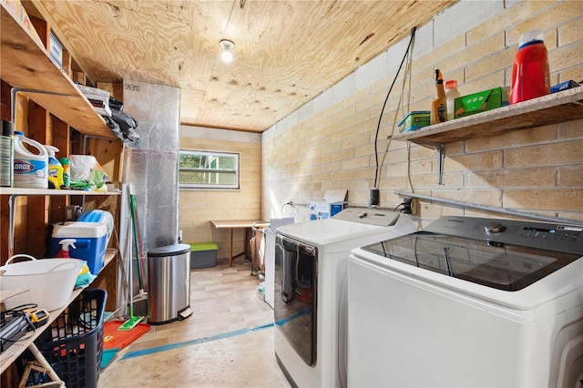 laundry area featuring washing machine and dryer