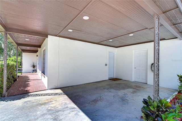 1802 E Hamilton Ave, Tampa, FL 33610 - view of garage