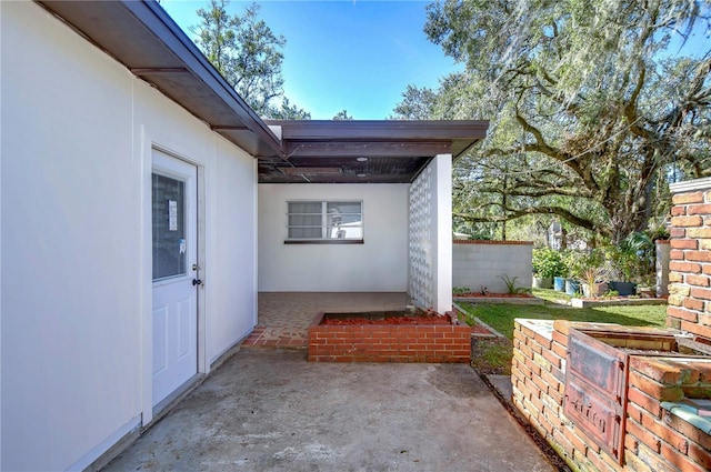1802 E Hamilton Ave, Tampa, FL 33610 - view of patio