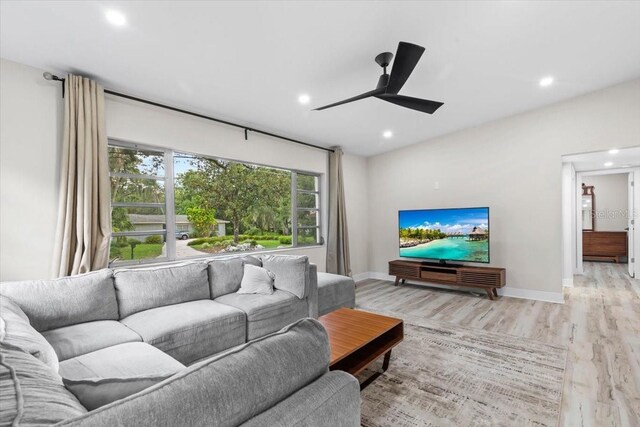 1802 E Hamilton Ave, Tampa, FL 33610 - living area with recessed lighting, light wood finished floors, and ceiling fan