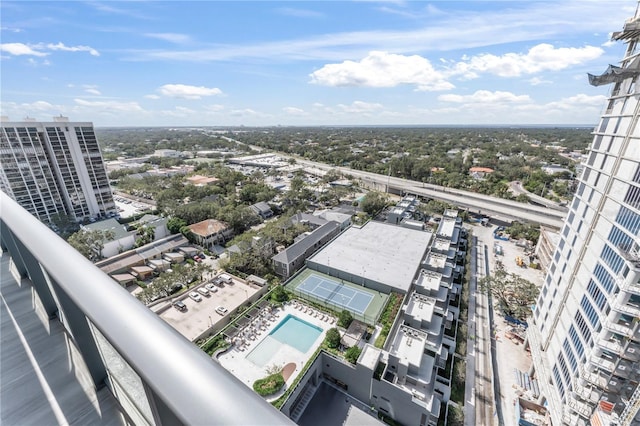 2912 W Santiago St Unit 1901, Tampa, FL 33629 - view of urban area featuring a pool