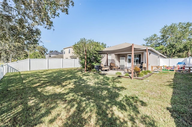 view of yard with a patio