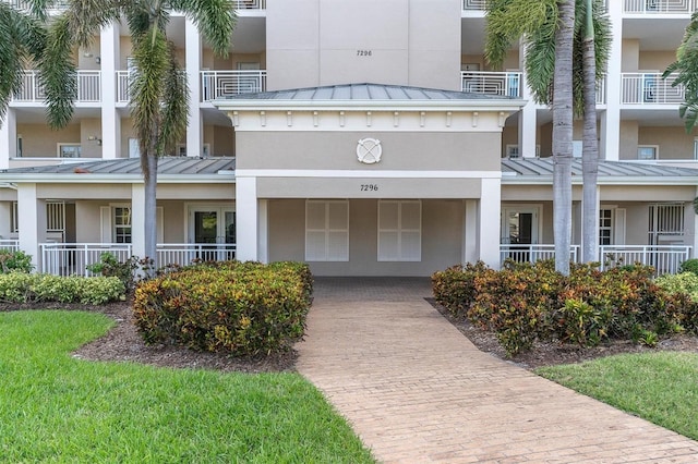 view of building exterior