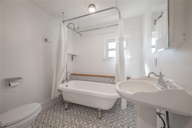 bathroom featuring toilet and shower / bathtub combination with curtain