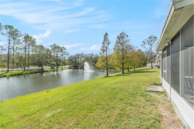 view of yard featuring a water view