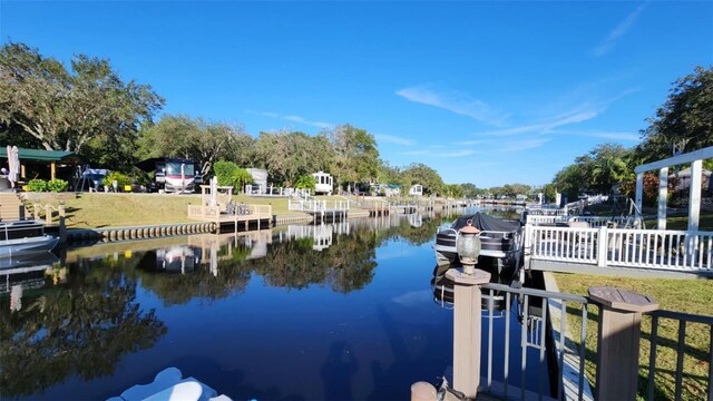 556 Waterway Dr, Lake Wales, FL 33898 - photo 1