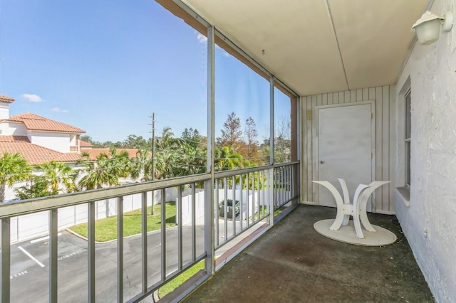 view of sunroom / solarium