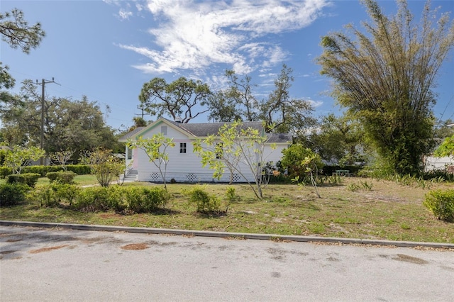 Listing photo 3 for 2755 Edwards Ave S, Saint Petersburg FL 33705