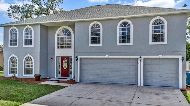 view of front facade featuring a garage